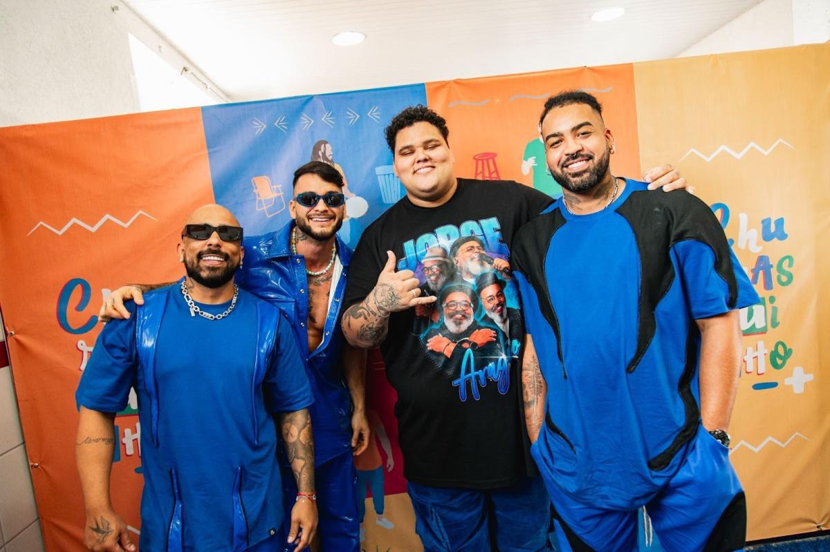 Menos é Mais encerra turnê do "Churrasquinho" 2024 com grande show em Salvador Menos é Mais encerra turnê do "Churrasquinho" 2024 com grande show em Salvador