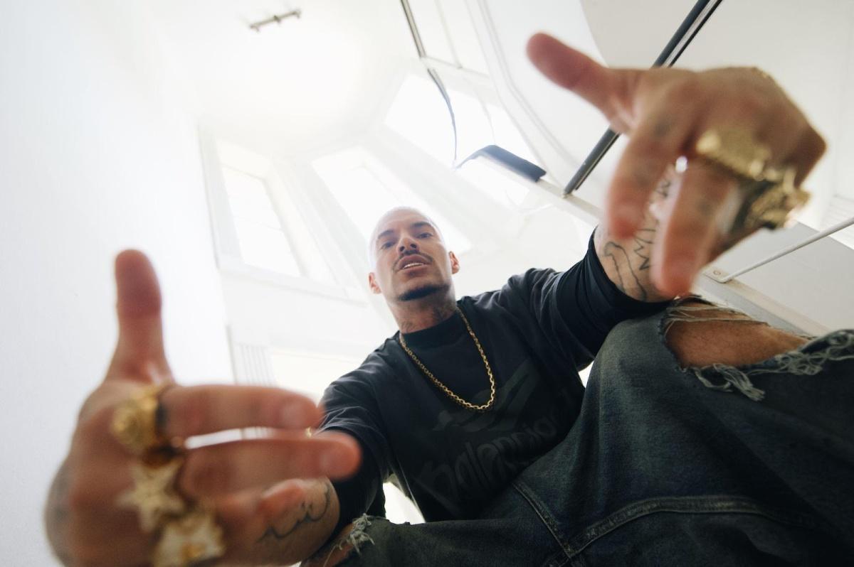 Filipe Ret lança o primeiro clipe de seu novo álbum sobre fé e autoconfiança Filipe Ret lança o primeiro clipe de seu novo álbum sobre fé e autoconfiança