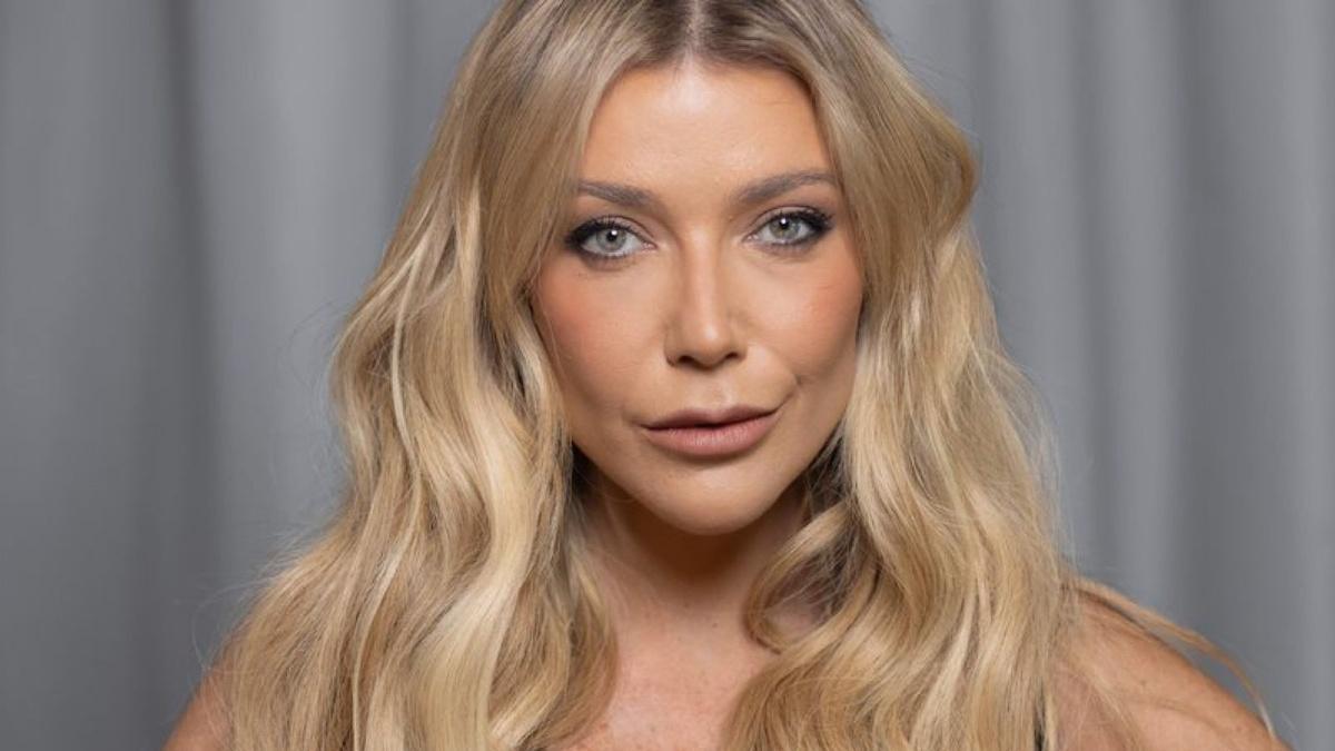 Luiza Possi revela que passará por cirurgia nas cordas vocais e explica tratamento Luiza Possi revela que passará por cirurgia nas cordas vocais e explica tratamento