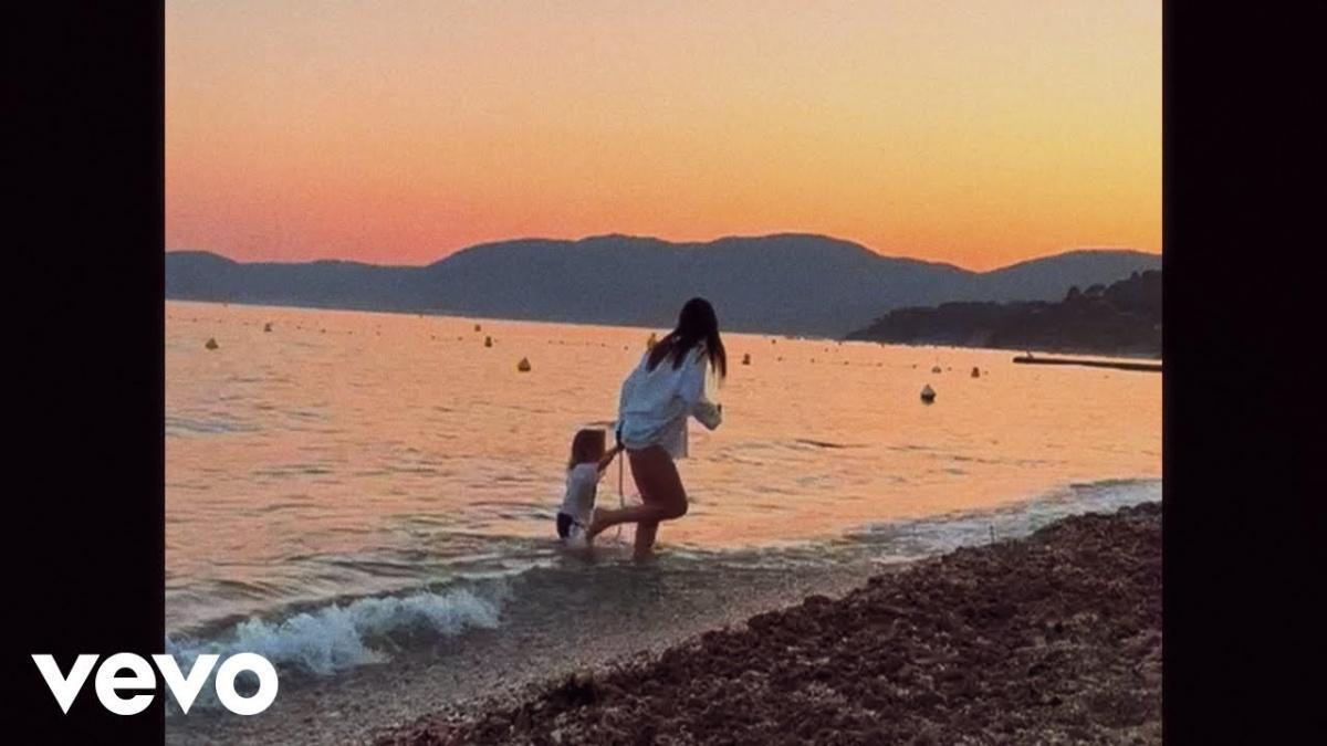 Rio - J Balvin - Música, Letra e Tradução Rio - J Balvin - Música, Letra e Tradução