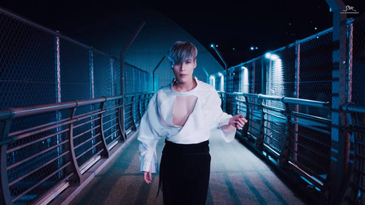 Ídolo do K-pop, Taemin desembarca em São Paulo e é recebido por multidão Ídolo do K-pop, Taemin desembarca em São Paulo e é recebido por multidão