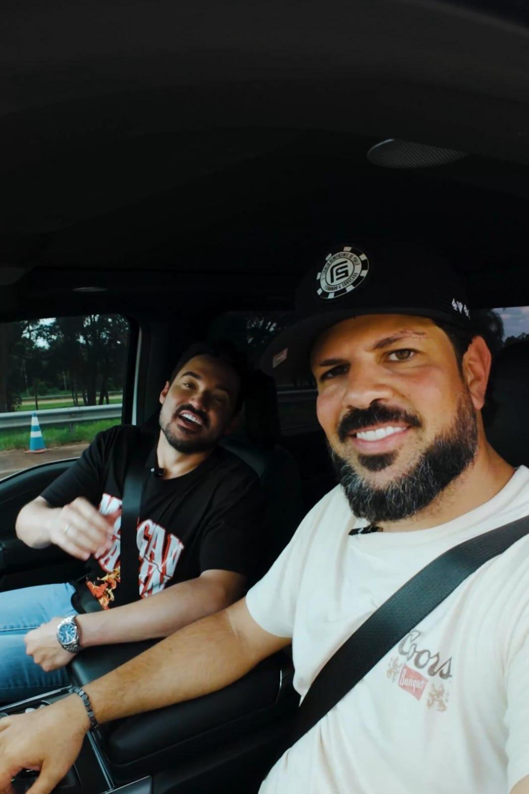 Fernando e Sorocaba quebram recorde em ação especial para anunciar o Churrasco On Fire 2025