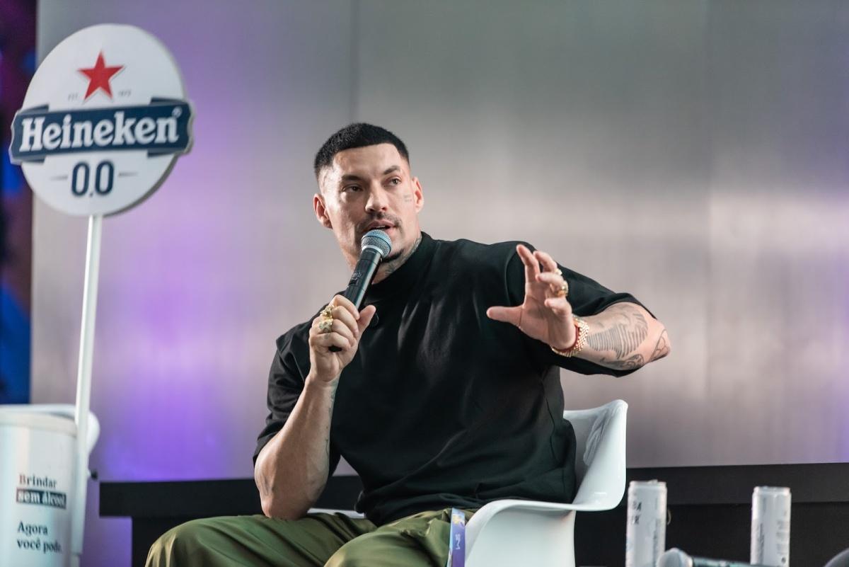 Filipe Ret: "Transformei o hate das redes em oportunidade de me conectar com os fãs". Artista revela planejamento e bastidores de sua carreira na SIM São Paulo