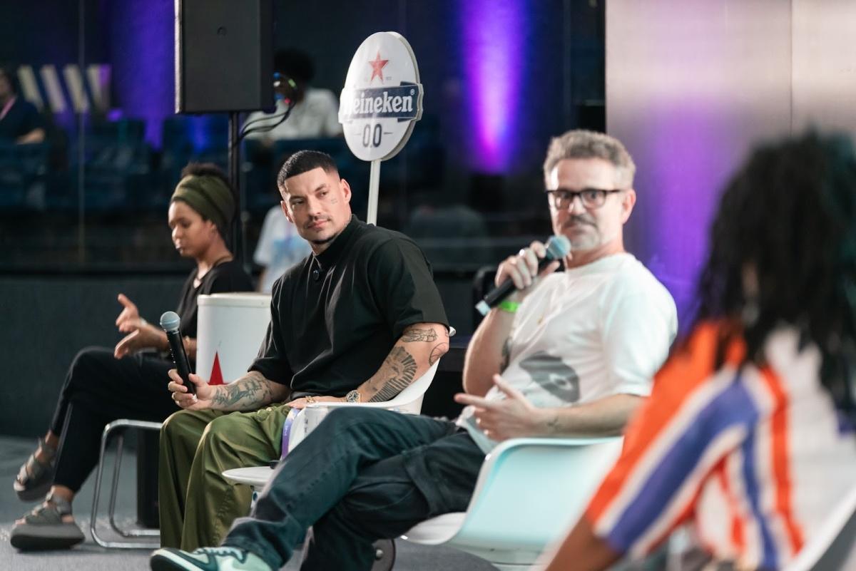 Filipe Ret: "Transformei o hate das redes em oportunidade de me conectar com os fãs". Artista revela planejamento e bastidores de sua carreira na SIM São Paulo