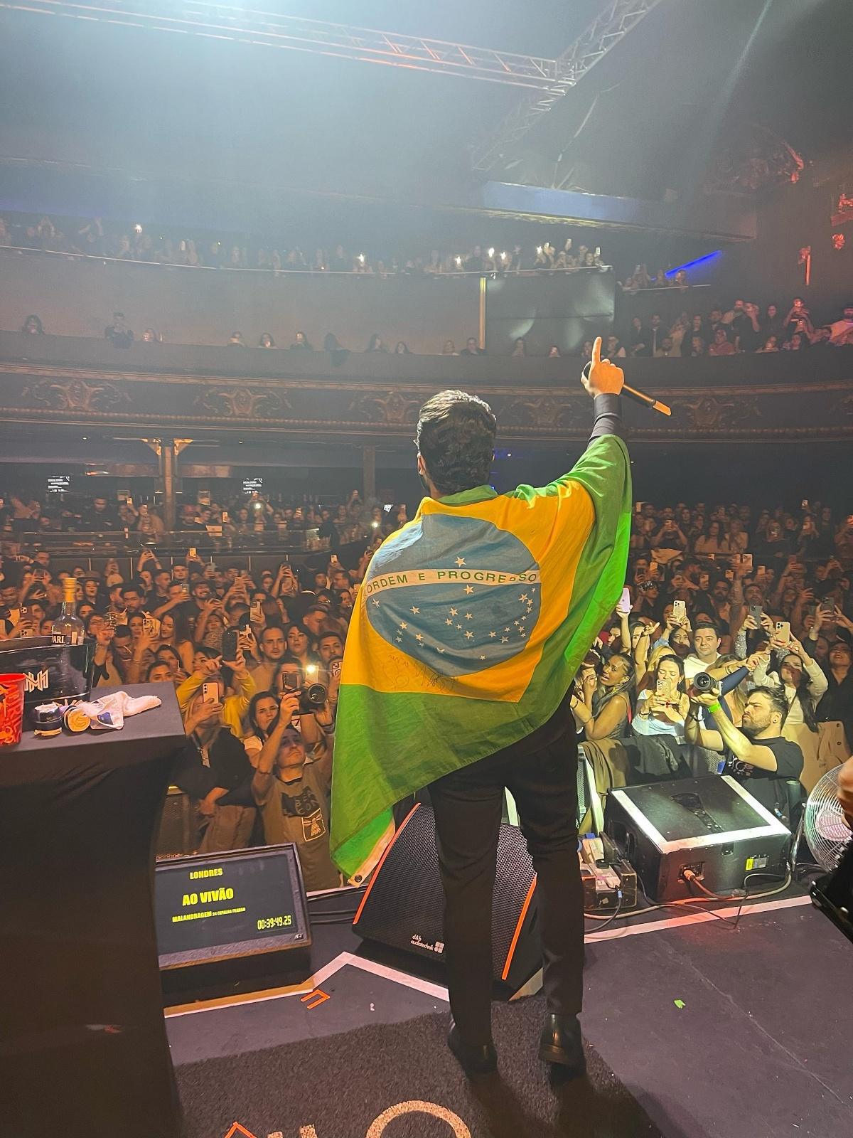 Turnê na Europa: Murilo Huff se apresenta em Londres com ingressos esgotados