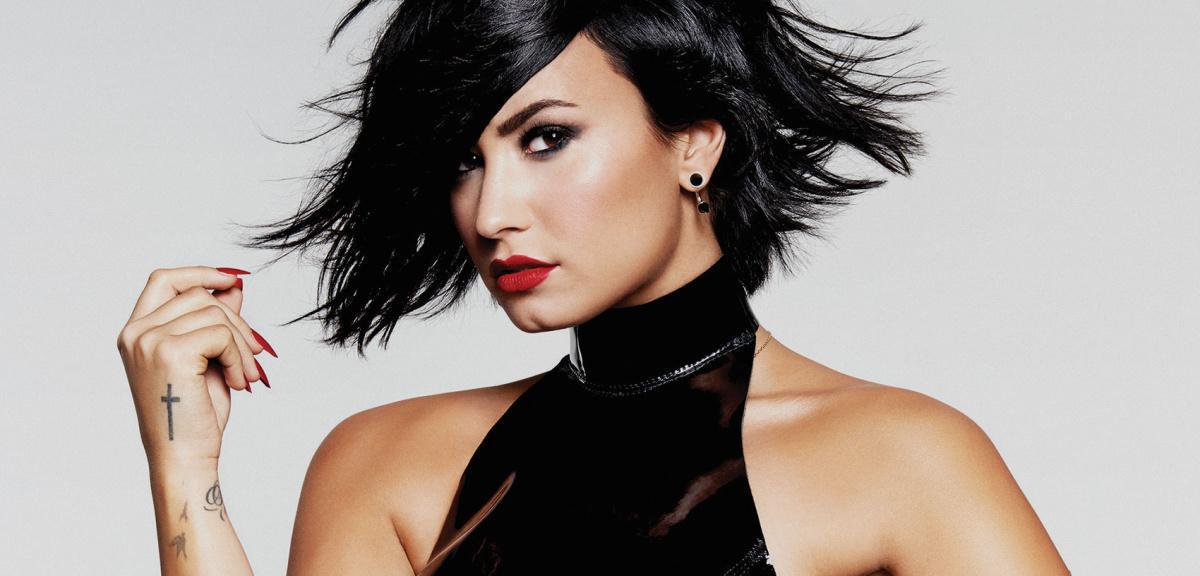 Nova era? Demi Lovato entra em estúdio com hitmakers de Justin Bieber e Charli XCX