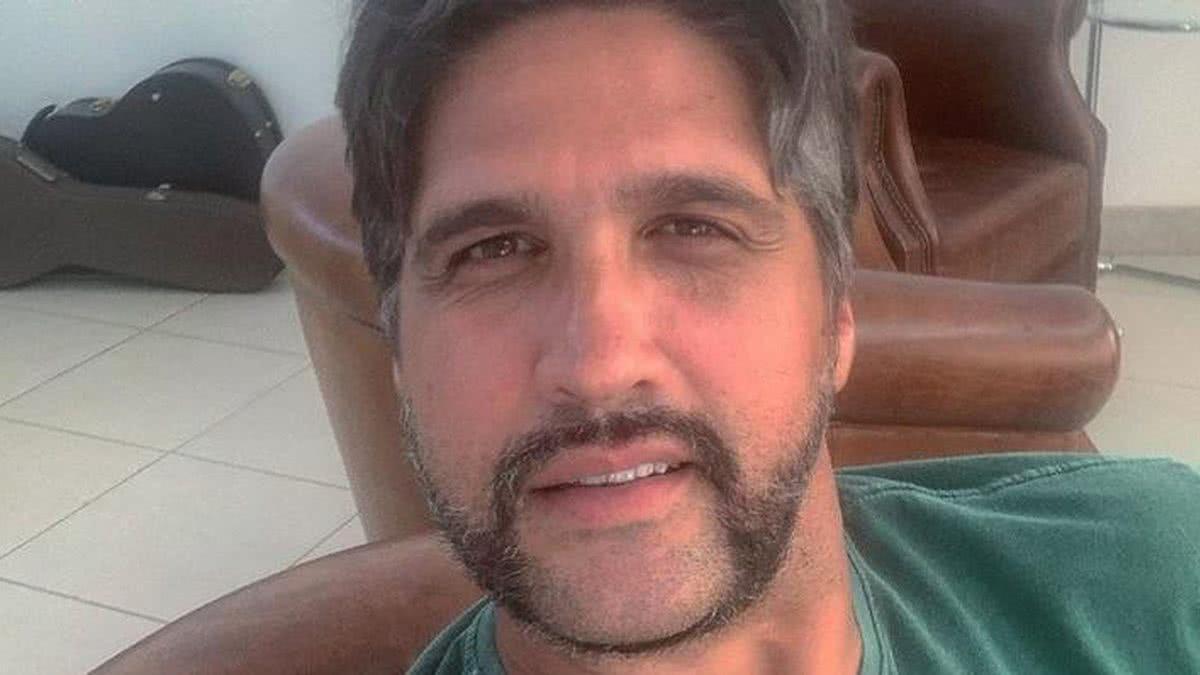Leo Chaves compartilha que será pai pela quinta vez: “Família crescendo”