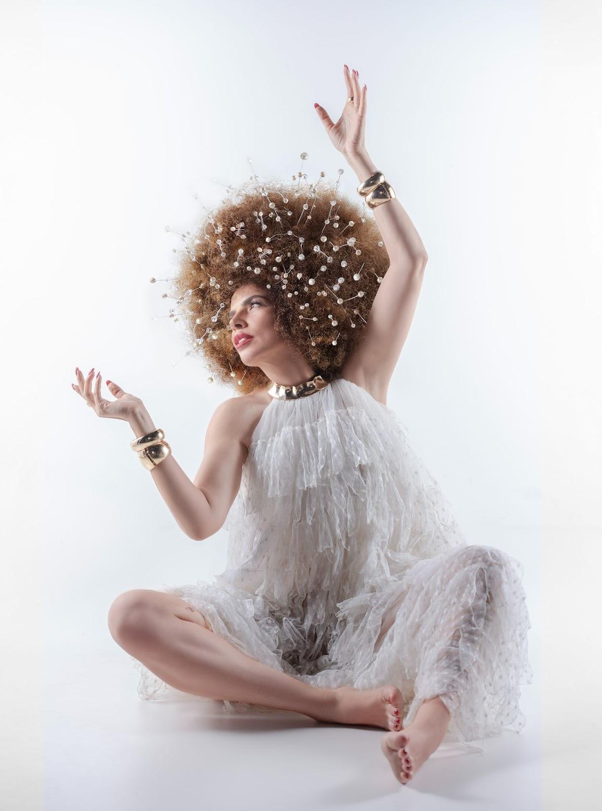 Vanessa da Mata anuncia sua nova turnê: "Todas Elas" Vanessa da Mata anuncia sua nova turnê: "Todas Elas"