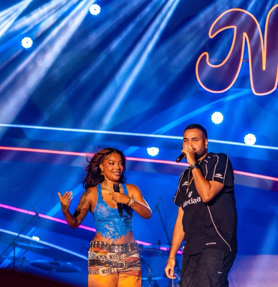 "O novo fenômeno do pagode": Yan é recebido no palco do Numanice em grande estilo em Niterói "O novo fenômeno do pagode": Yan é recebido no palco do Numanice em grande estilo em Niterói
