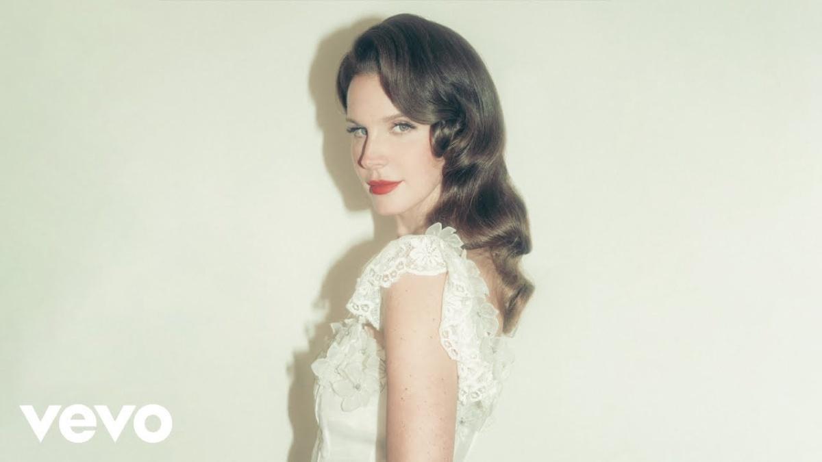 Bluebird - Lana Del Rey - Música, Letra e Tradução