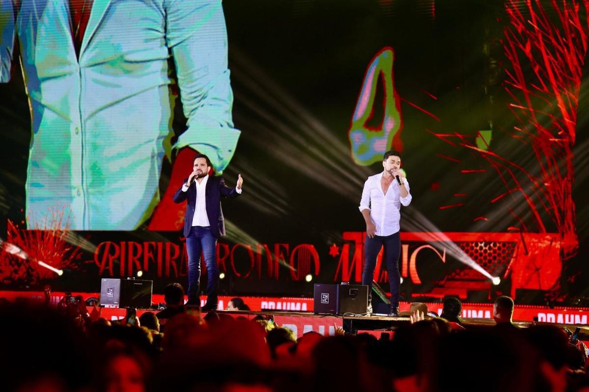 Com ingressos esgotados, Zezé Di Camargo e Luciano fazem show inesquecível no Ribeirão Rodeo Music Com ingressos esgotados, Zezé Di Camargo e Luciano fazem show inesquecível no Ribeirão Rodeo Music