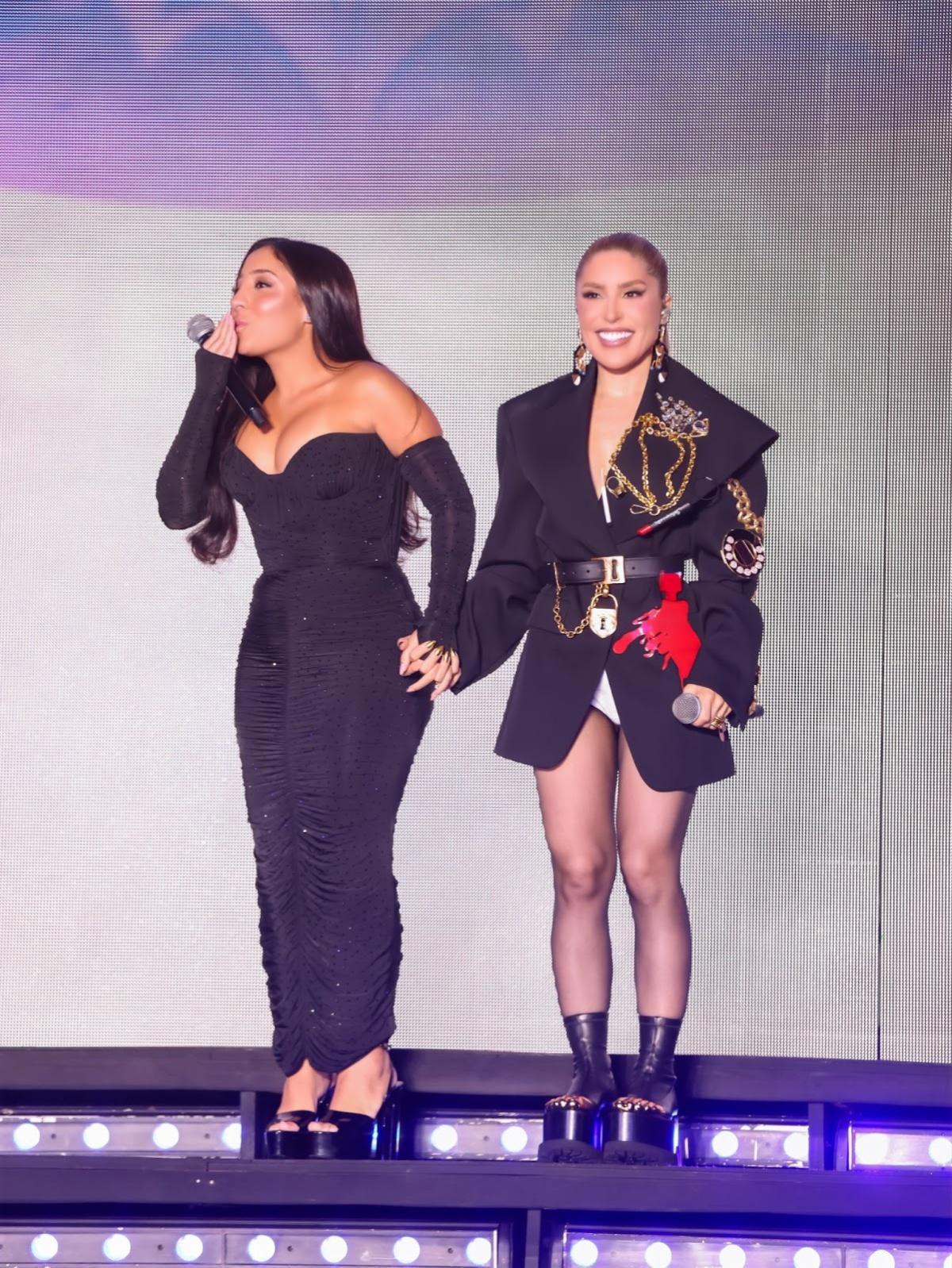 Manu Bahtidão lança "Agora Aguenta Coração" ao lado da filha Clara em performance emocionante Manu Bahtidão lança "Agora Aguenta Coração" ao lado da filha Clara em performance emocionante