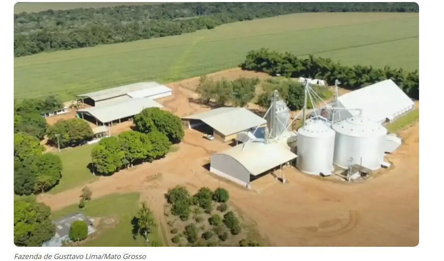 Cantor Gusttavo Lima marca presença em leilão e sai com dois cavalos: “Era só para tomar uma” Cantor Gusttavo Lima marca presença em leilão e sai com dois cavalos: “Era só para tomar uma”