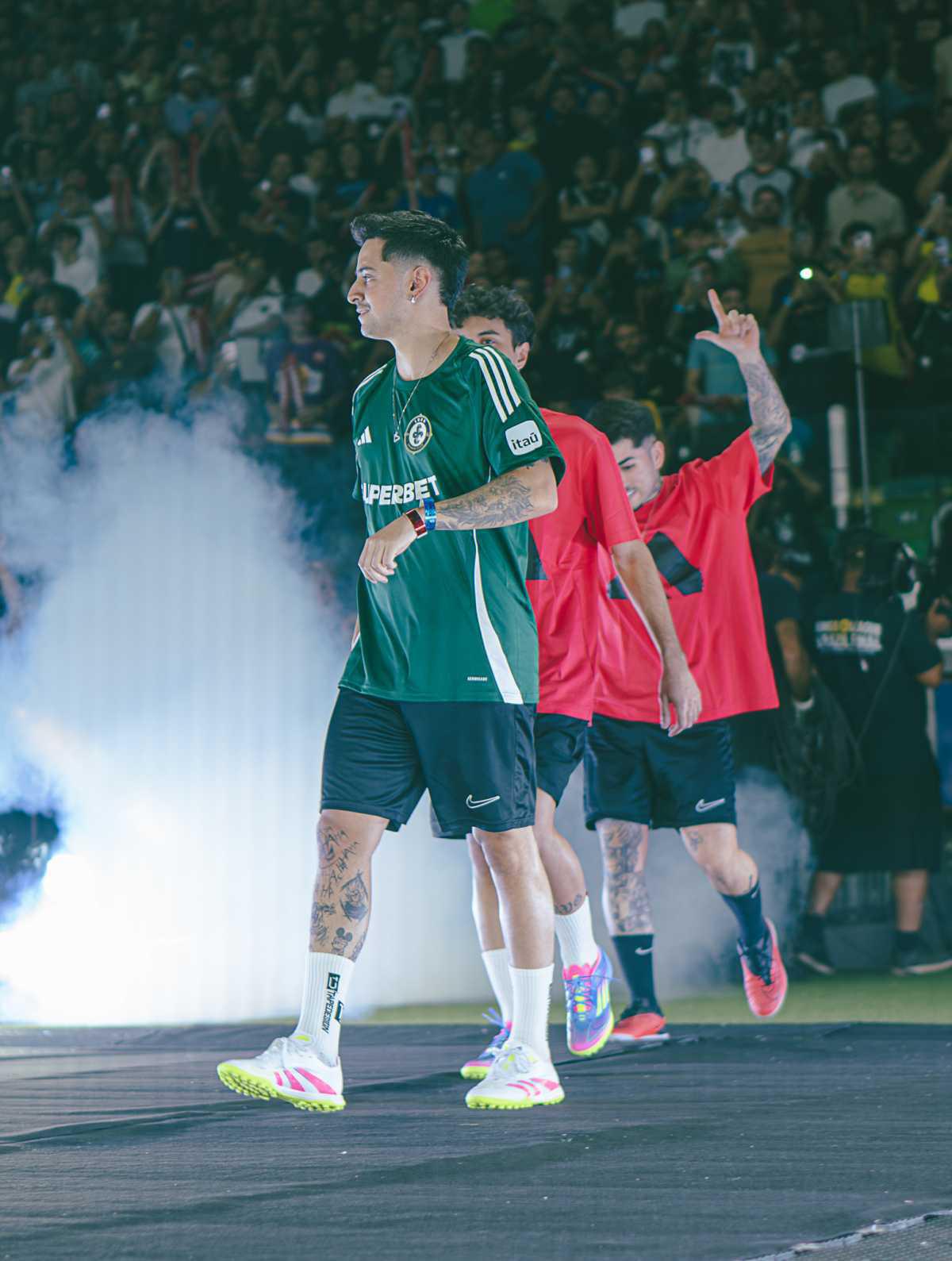 Coringa lidera a audiência global da Kings League Brazil na Twitch e atinge quase 2,5 milhões de horas assistidas Coringa lidera a audiência global da Kings League Brazil na Twitch e atinge quase 2,5 milhões de horas assistidas