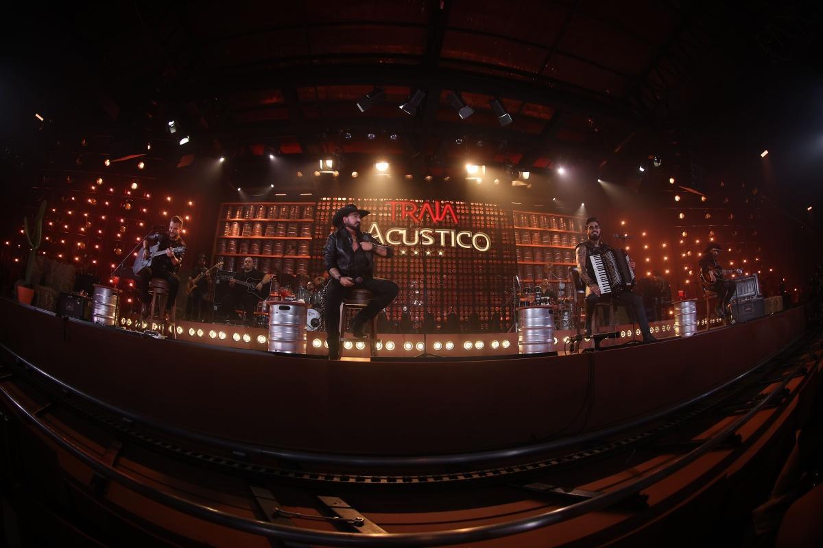 Traia Véia volta às origens e grava DVD emocionante na Quinta do Embaixador, em Guarulhos Traia Véia volta às origens e grava DVD emocionante na Quinta do Embaixador, em Guarulhos