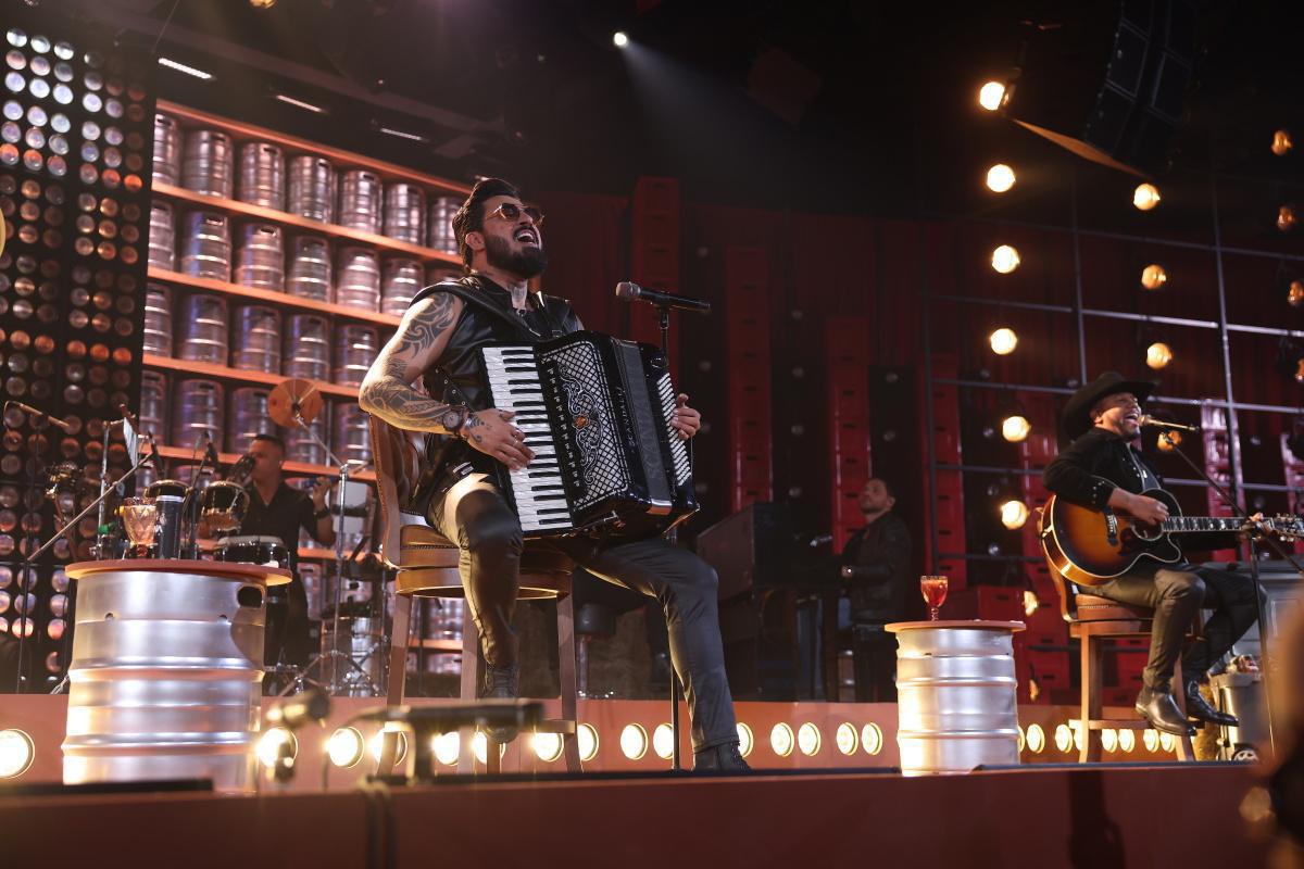 Traia Véia volta às origens e grava DVD emocionante na Quinta do Embaixador, em Guarulhos Traia Véia volta às origens e grava DVD emocionante na Quinta do Embaixador, em Guarulhos