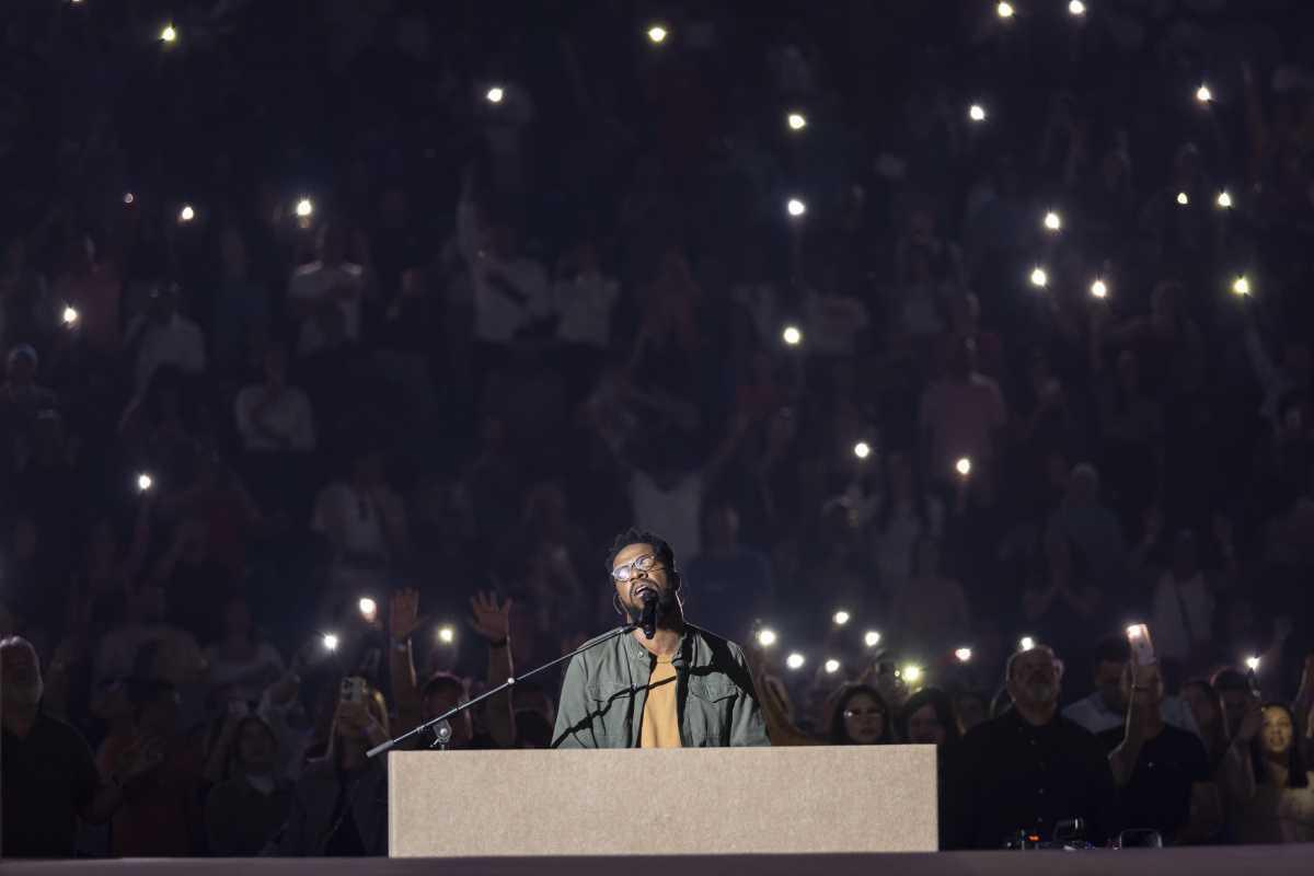 Deive Leonardo estreia com o pé direito e eleva audiência do SBT com o ‘Bom Dia Esperança’ Deive Leonardo estreia com o pé direito e eleva audiência do SBT com o ‘Bom Dia Esperança’