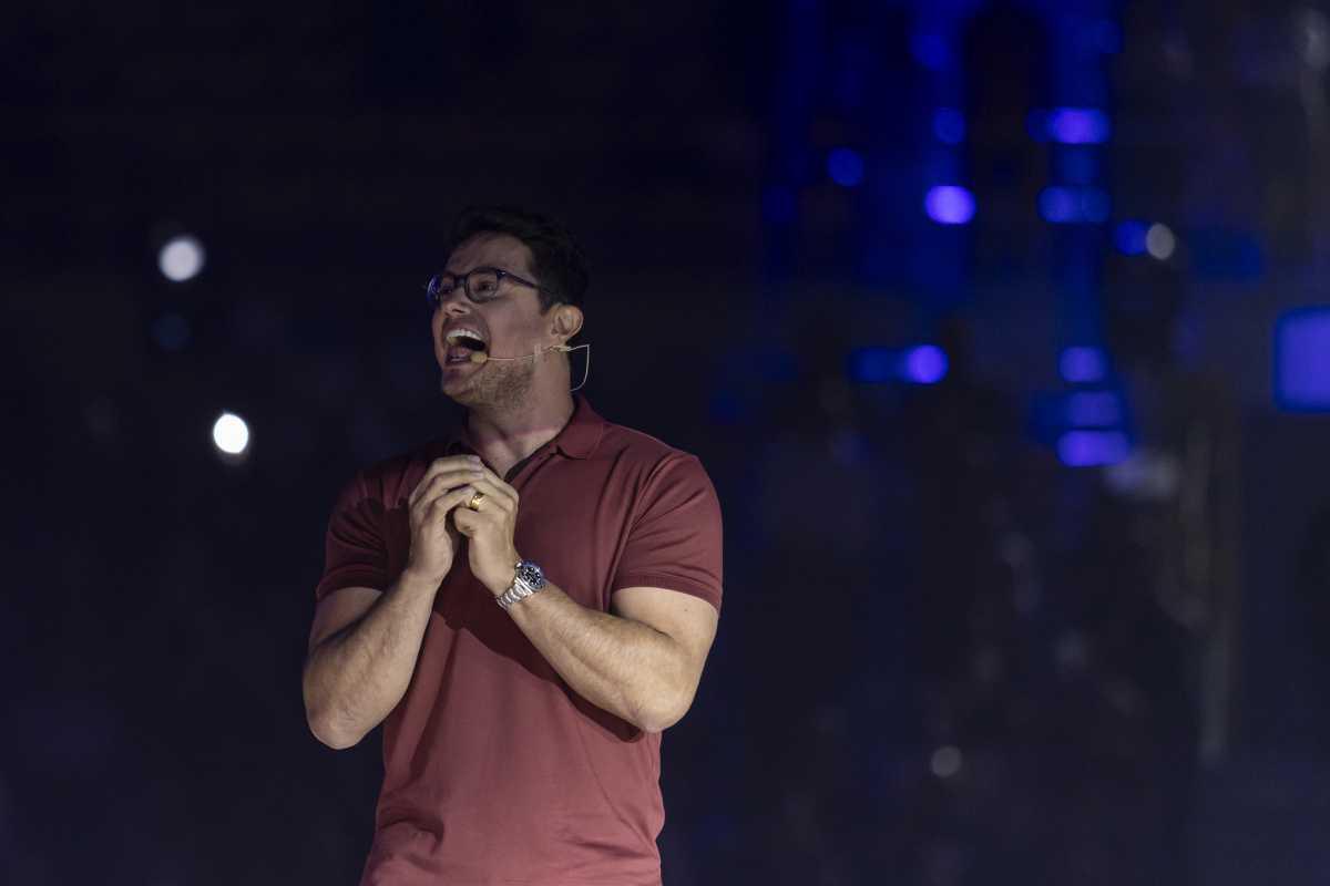 Deive Leonardo estreia com o pé direito e eleva audiência do SBT com o ‘Bom Dia Esperança’ Deive Leonardo estreia com o pé direito e eleva audiência do SBT com o ‘Bom Dia Esperança’