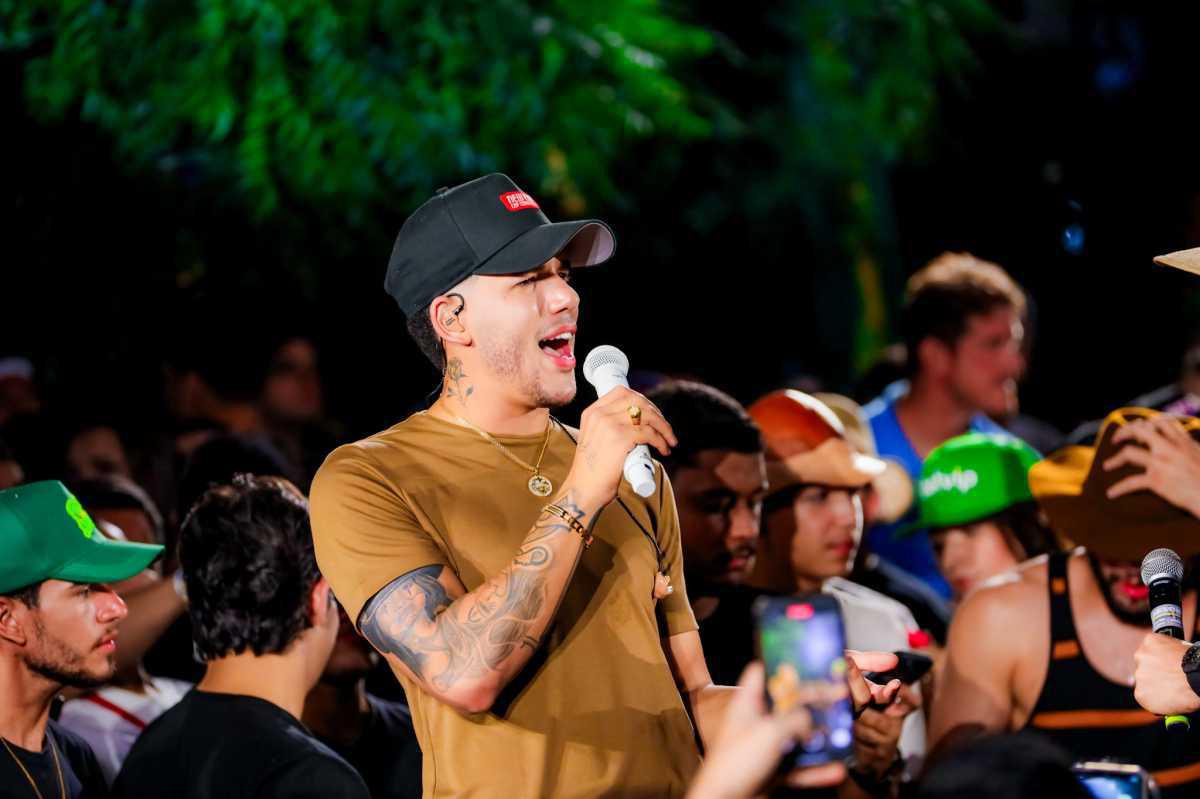 Zé Vaqueiro grava primeira parte de DVD com Nattan e Wesley Safadão em clima descontraído e de resenha