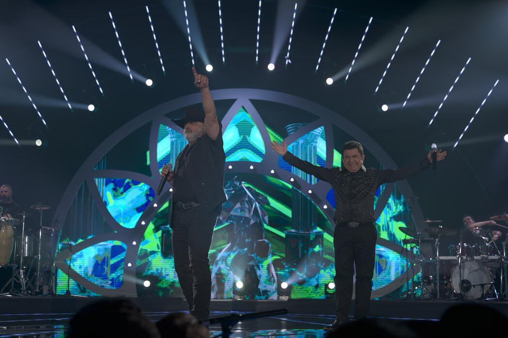 Rionegro & Solimões falam do amor que não se apaga: de fotos e áudios antigos, nasce "Muro" Rionegro & Solimões falam do amor que não se apaga: de fotos e áudios antigos, nasce "Muro"