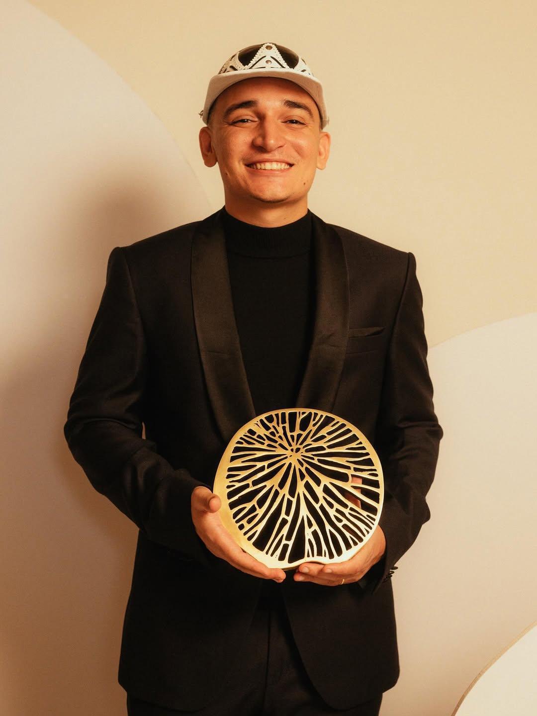 João Gomes vence categoria "Sertanejo" no Prêmio da Música Brasileira 2025