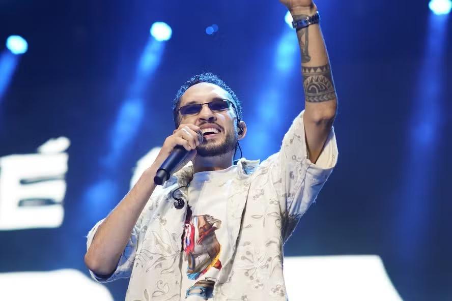 Estreia emocionante: Grelo se apresenta pela primeira vez no São João de Campina Grande Estreia emocionante: Grelo se apresenta pela primeira vez no São João de Campina Grande