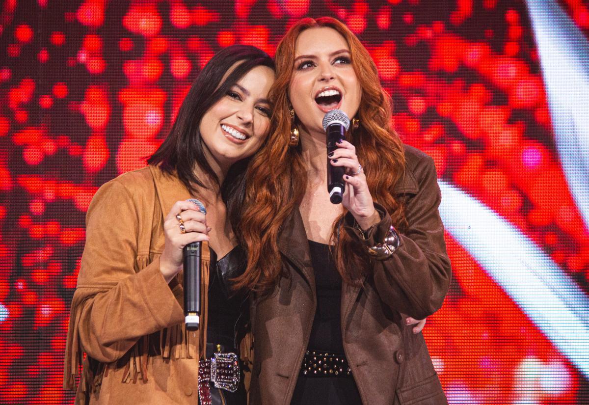 Gabi & Rapha lançam clipe "Foi Fácil Demais" nesta quinta-feira Gabi & Rapha lançam clipe "Foi Fácil Demais" nesta quinta-feira