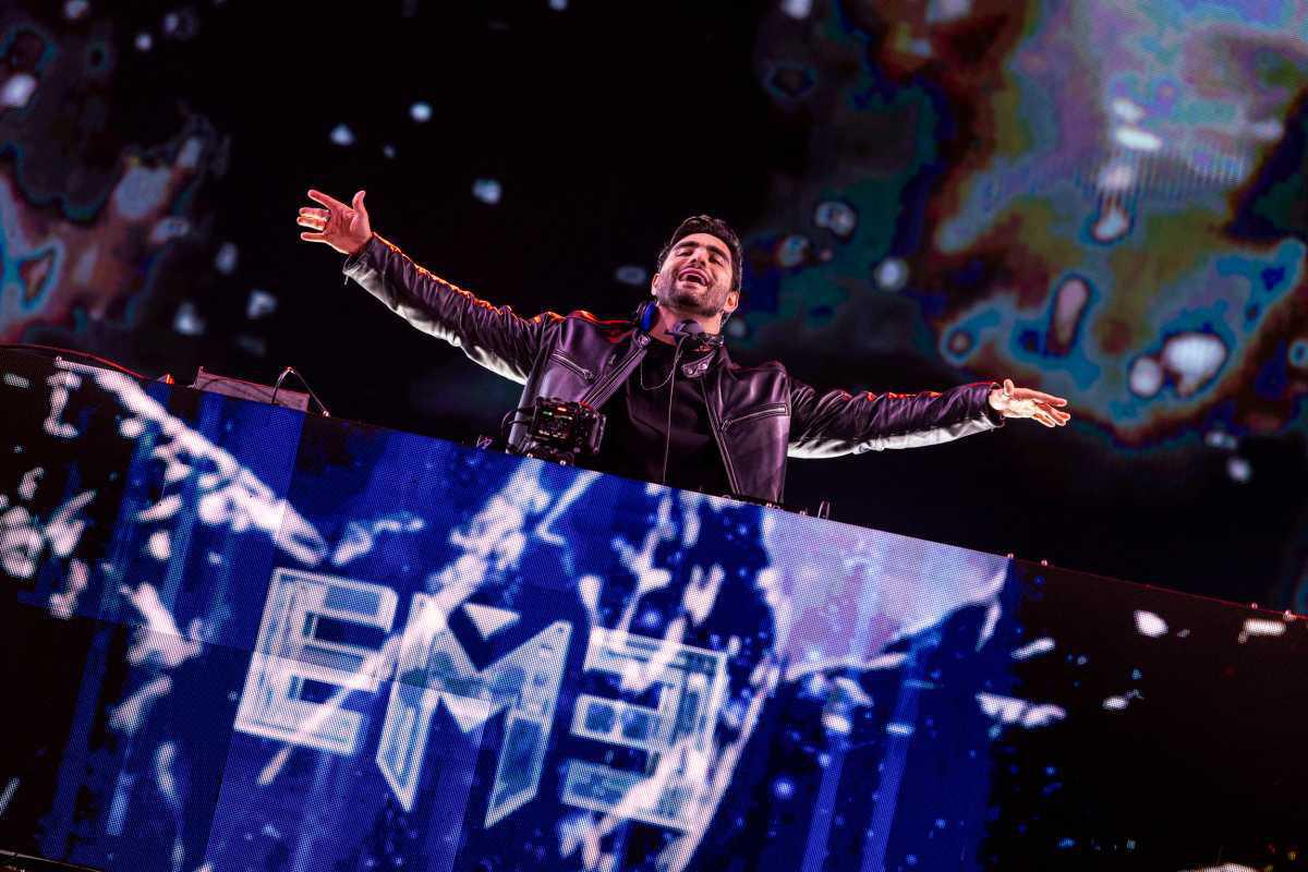 EME DJ estreia turnê "WHAT MOVES US" com megaprodução e recorde de público no Country Bulls 2025 