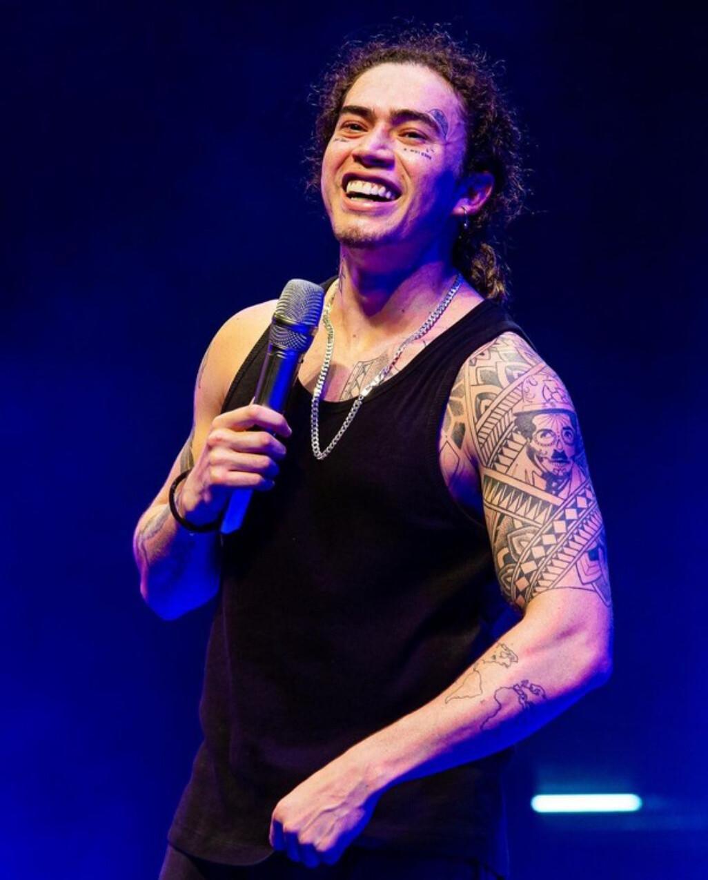 Whindersson Nunes faz duas sessões no Espaço Unimed com o espetáculo Isso Definitivamente Não é um Culto Whindersson Nunes faz duas sessões no Espaço Unimed com o espetáculo Isso Definitivamente Não é um Culto