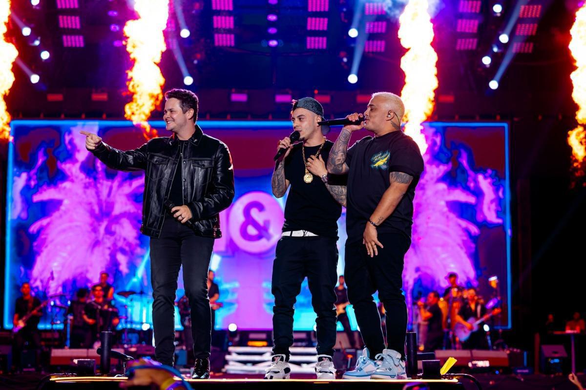 Matheus & Kauan lançam versão de "A Nossa Praia" com MC Tuto, gravada ao vivo na ExpoCrato 2025 Matheus & Kauan lançam versão de "A Nossa Praia" com MC Tuto, gravada ao vivo na ExpoCrato 2025