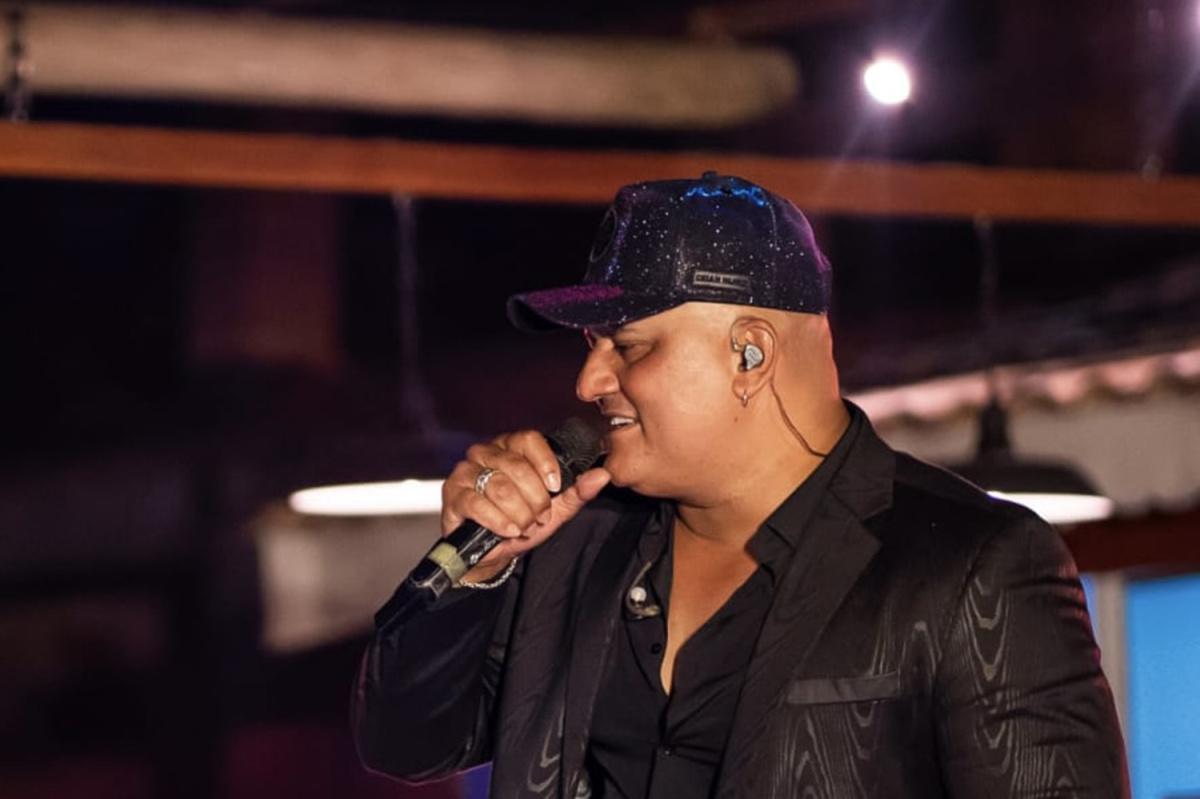 Ceian Muniz leva seu brega e romantismo ao Maranhão e Piauí nesta semana Ceian Muniz leva seu brega e romantismo ao Maranhão e Piauí nesta semana