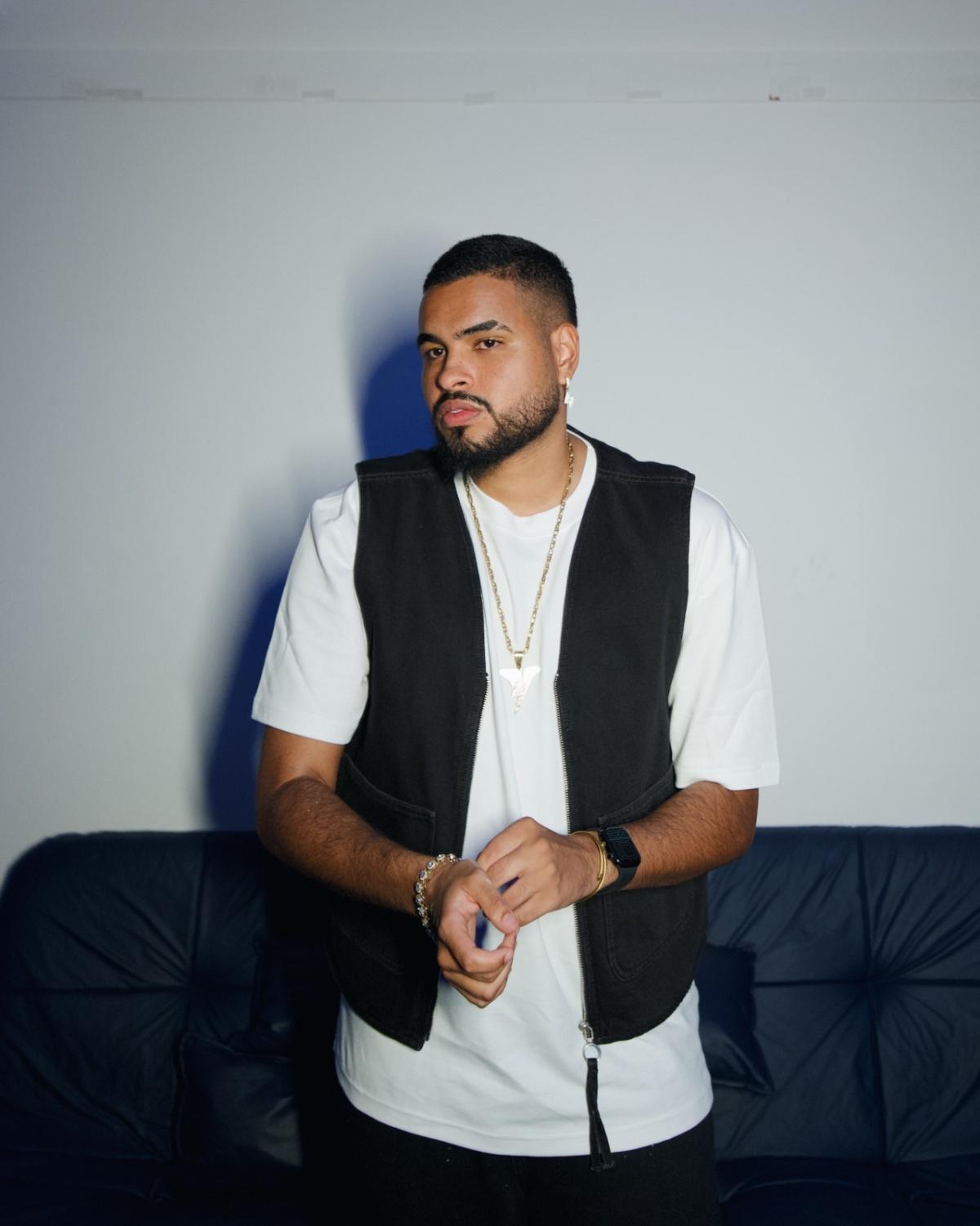 Cantor Yan participa do painel "Alerta Experimente" no Rio Innovation Week e consolida seu lugar entre os grandes nomes da nova geração do pagode Cantor Yan participa do painel "Alerta Experimente" no Rio Innovation Week e consolida seu lugar entre os grandes nomes da nova geração do pagode