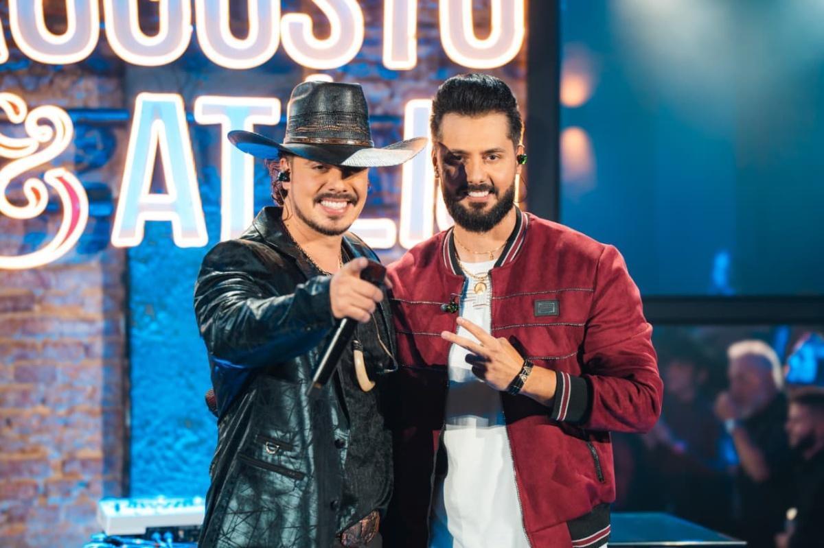 Augusto & Atílio retornam à Festa do Peão de Barretos pelo terceiro ano consecutivo Augusto & Atílio retornam à Festa do Peão de Barretos pelo terceiro ano consecutivo