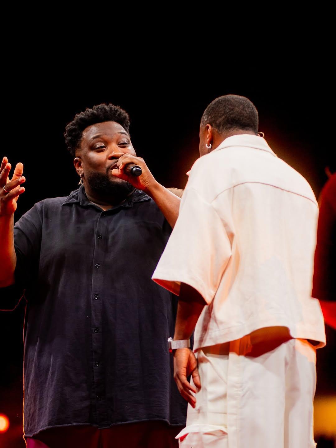 Benzadeus protagoniza momento histórico no Tardezinha Brasília ao lado de Thiaguinho Benzadeus protagoniza momento histórico no Tardezinha Brasília ao lado de Thiaguinho