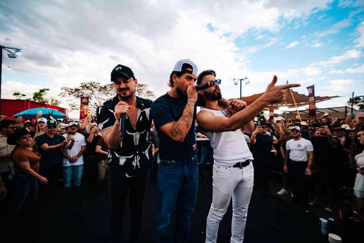 Clayton & Romário se unem a Zé Felipe em gravação inédita no camping de Barretos