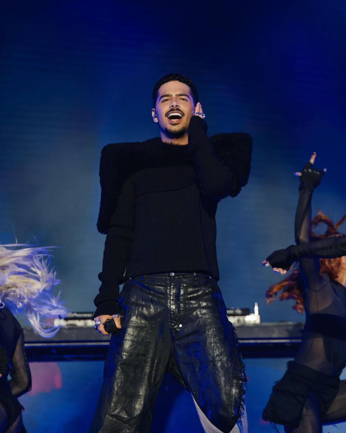 Pedro Sampaio surpreende no The Town com espetáculo “Made in Caos” e performance inédita