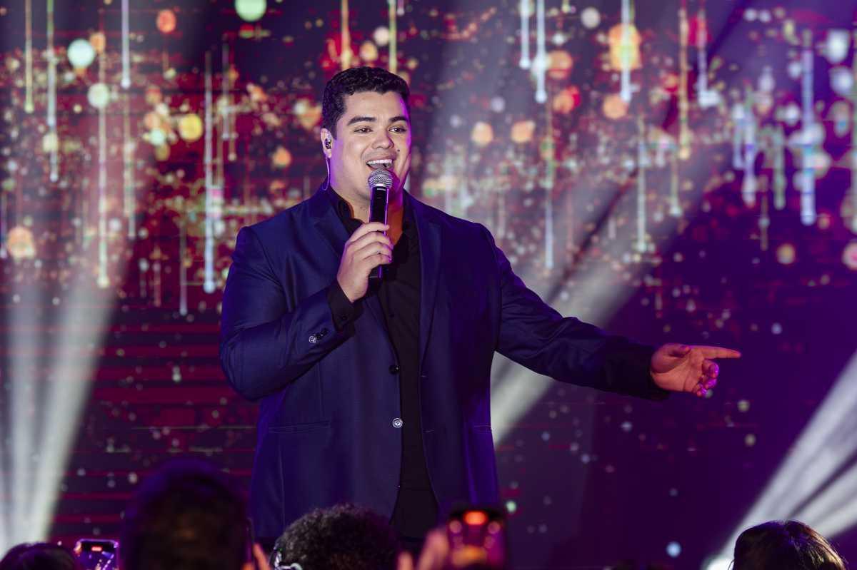 Conheça Conrado, o Tenor Sertanejo que transforma clássicos com originalidade Conheça Conrado, o Tenor Sertanejo que transforma clássicos com originalidade