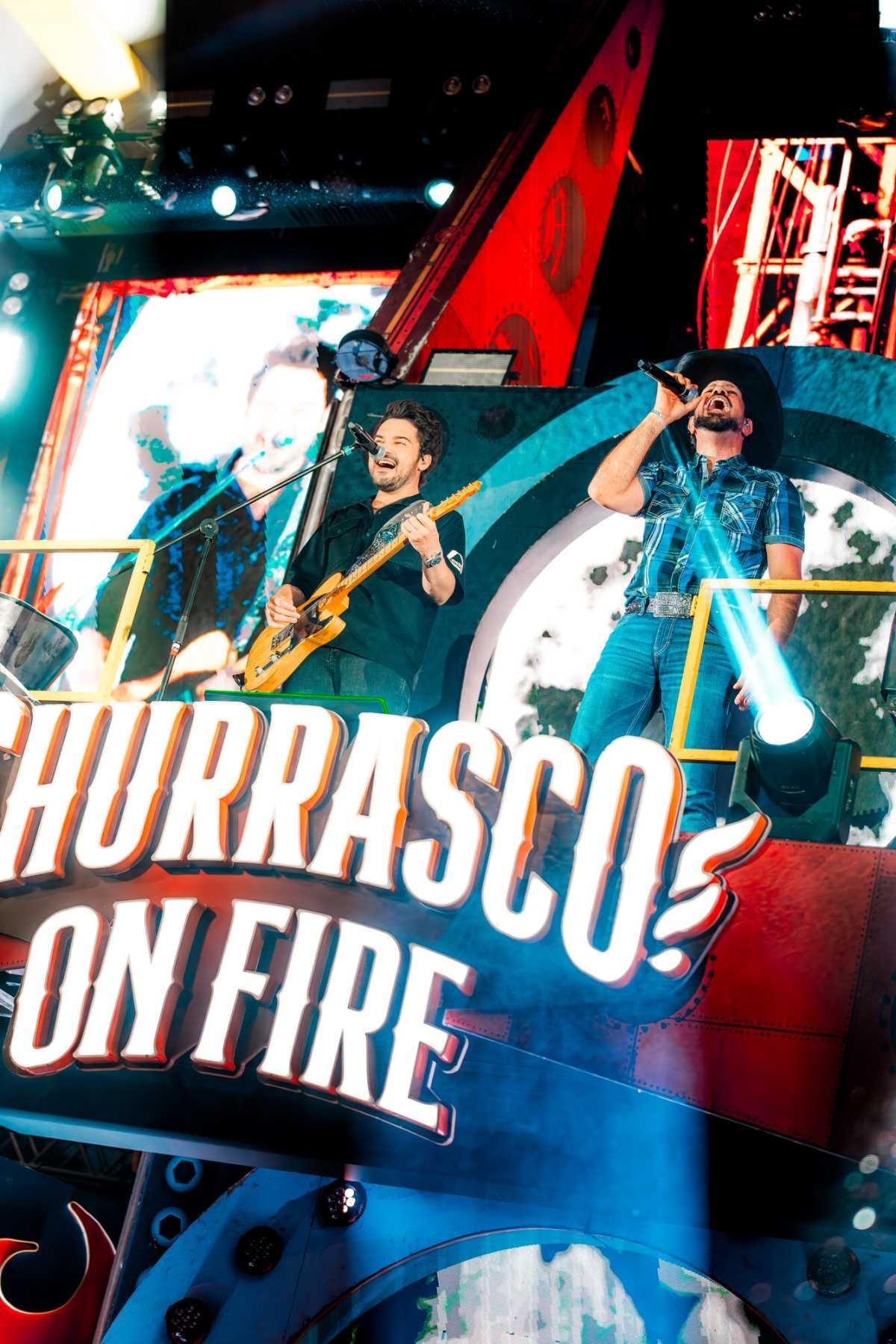 Vendas abertas para o Churrasco On Fire, da dupla Fernando e Sorocaba, em Ribeirão Preto, com convites limitados Vendas abertas para o Churrasco On Fire, da dupla Fernando e Sorocaba, em Ribeirão Preto, com convites limitados