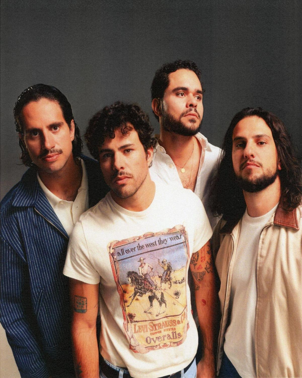 Lagum se apresenta nesta sexta-feira em São Paulo com a turnê "As Cores, as Curvas e as Dores do Mundo" Lagum se apresenta nesta sexta-feira em São Paulo com a turnê "As Cores, as Curvas e as Dores do Mundo"