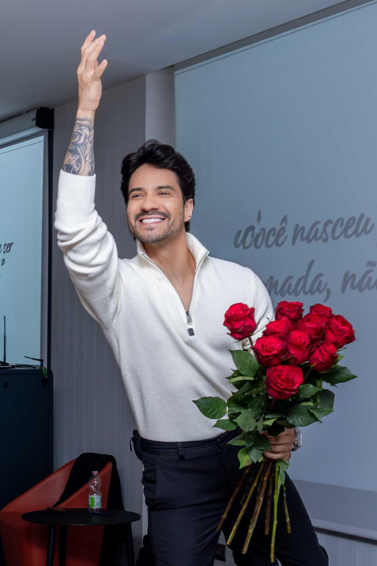 “Meu Conselheiro” emociona público internacional em Milão com imersão transformadora
