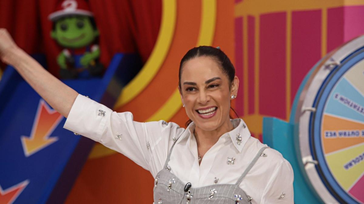 Silvia Abravanel é destaque no especial do 'Bom Dia & Cia' em homenagem à Semana das Crianças Silvia Abravanel é destaque no especial do 'Bom Dia & Cia' em homenagem à Semana das Crianças