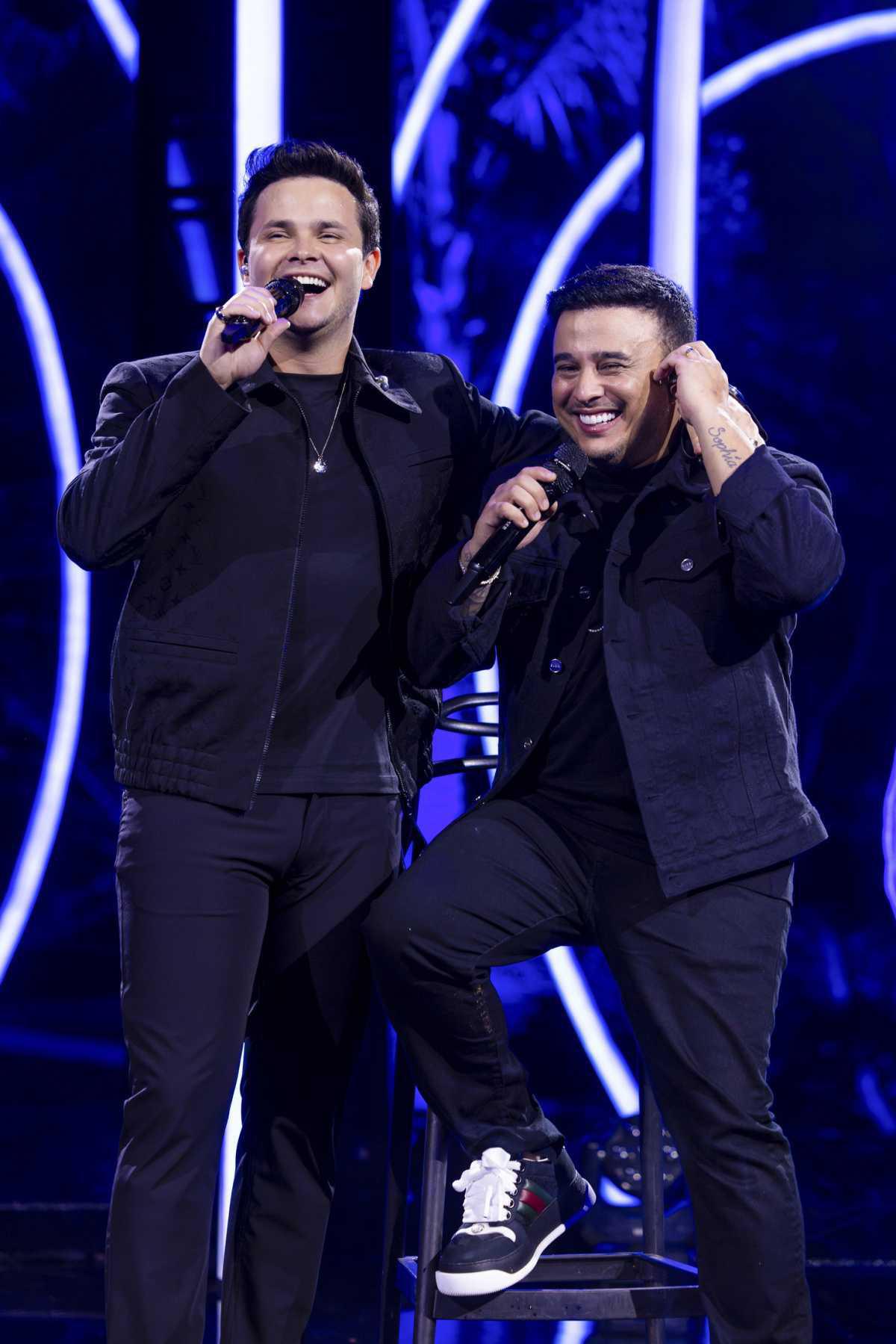 Matheus e Kauan apresentam última parte do álbum 'Envolvente' com parceria inédita de Bruno & Marrone Matheus e Kauan apresentam última parte do álbum 'Envolvente' com parceria inédita de Bruno & Marrone