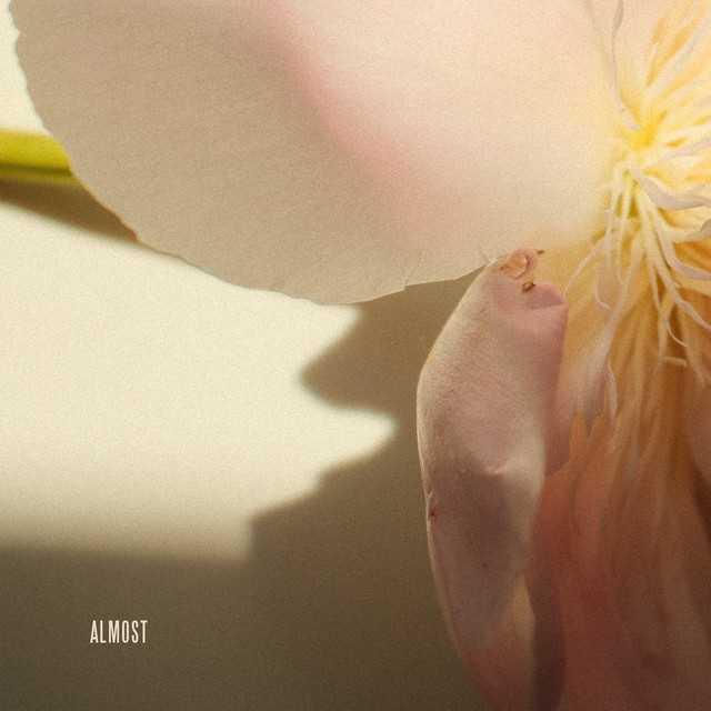 Almost - Lewis Capaldi - Música, Letra e Tradução Almost - Lewis Capaldi - Música, Letra e Tradução