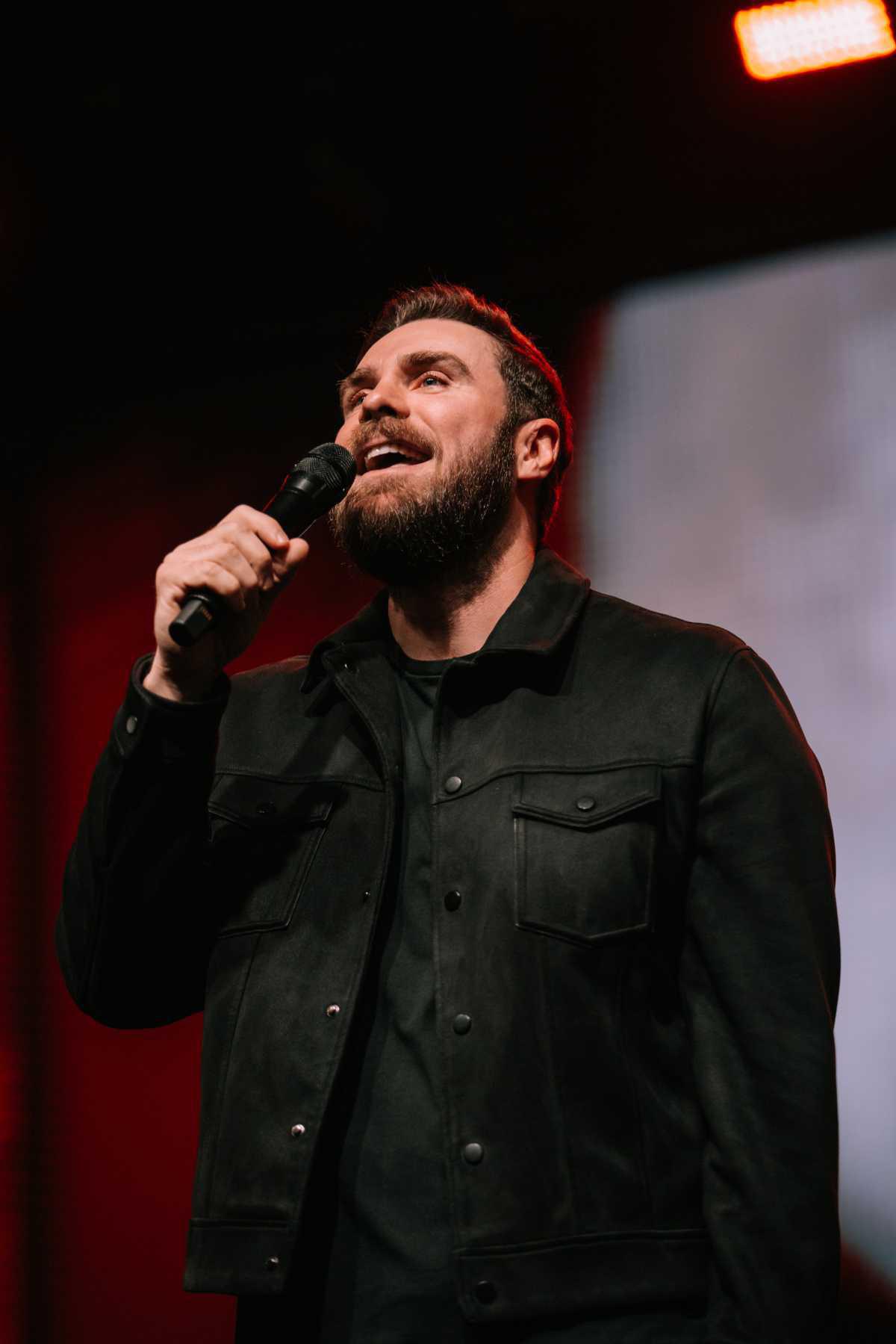  Pastor André Fernandes anuncia Cruzada de Milagres em Florianópolis