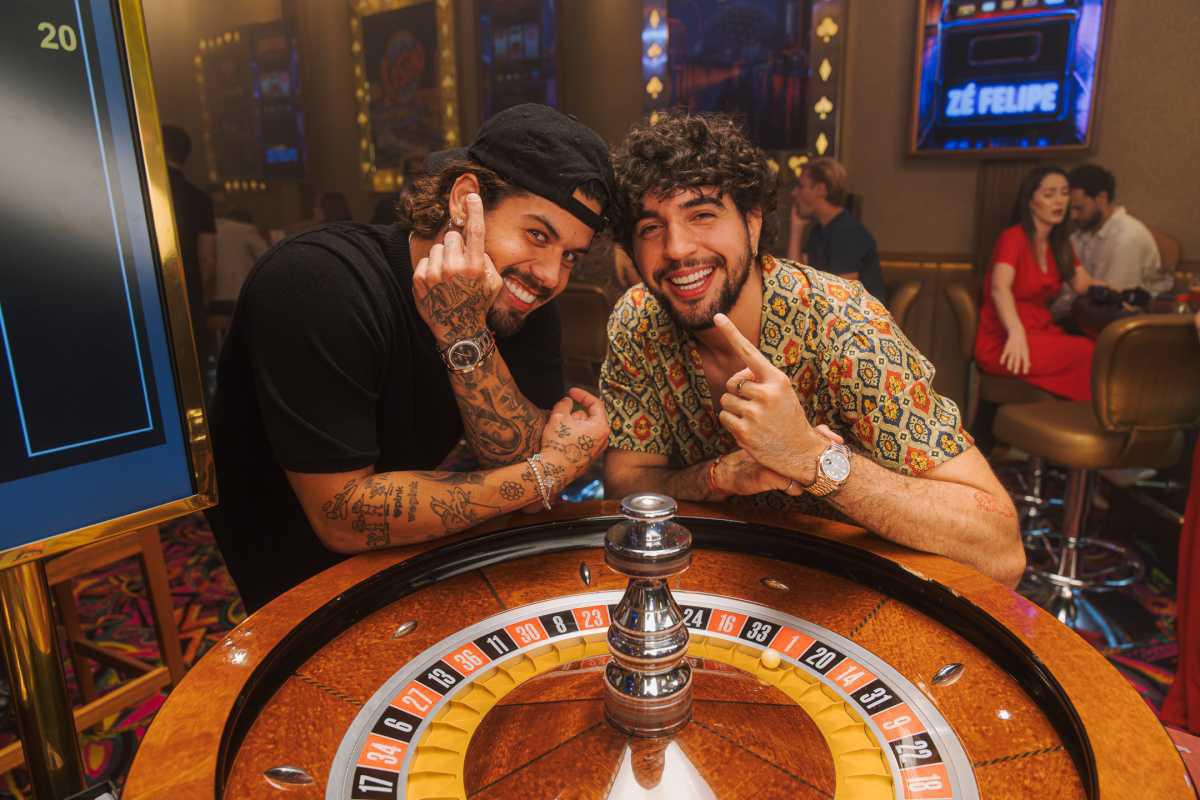 Nattan lança “Homem é Homem, Moleque é Moleque”, primeira prévia do projeto “Nattan in Vegas” Nattan lança “Homem é Homem, Moleque é Moleque”, primeira prévia do projeto “Nattan in Vegas”