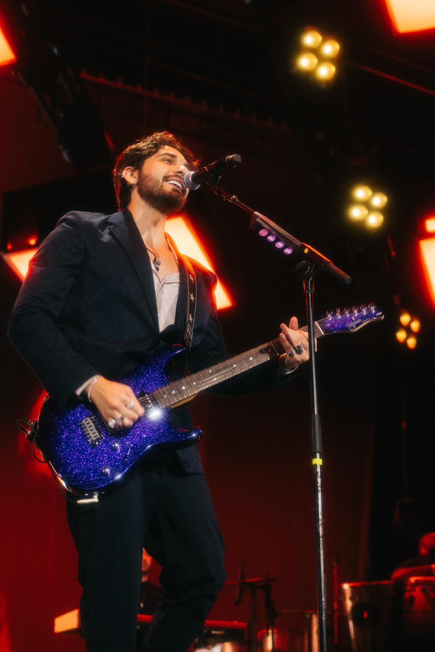 Últimos ingressos: Gustavo Mioto encerra a turnê Inconfundível neste sábado, 29 de novembro, em Araçatuba (SP) Últimos ingressos: Gustavo Mioto encerra a turnê Inconfundível neste sábado, 29 de novembro, em Araçatuba (SP)