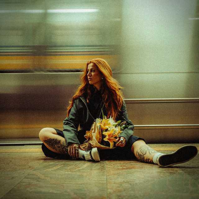 Body Splash - Elana Dara - Música e Letra