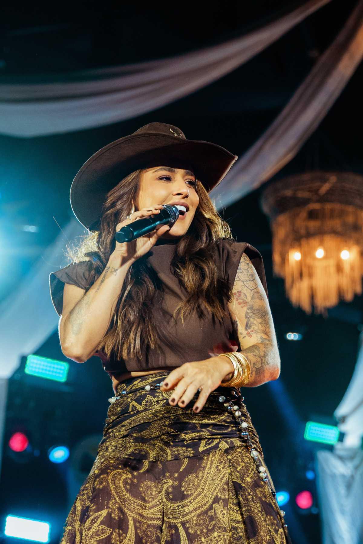 Lauana Prado encerra a temporada 2025 da festa RAIZ em Sorocaba após ano histórico 