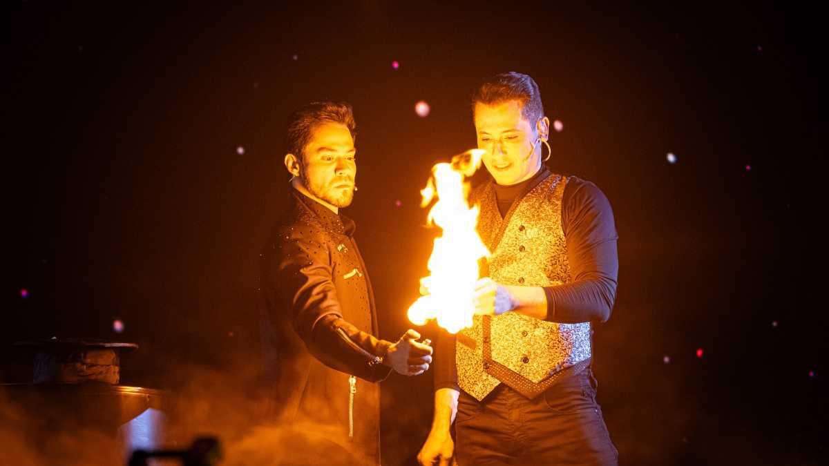 SBT exibe “Mestres da Mágica com Henry&Klauss” como atração especial de férias SBT exibe “Mestres da Mágica com Henry&Klauss” como atração especial de férias