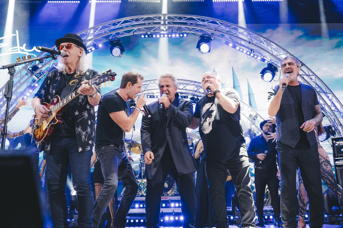 Edu Cristófaro grava DVD "Pais e Filhos" com participações de Guilherme Arantes, Luiza Possi, Léo Jaime, Afonso Nigro, Junno Andrade e Carline Edu Cristófaro grava DVD "Pais e Filhos" com participações de Guilherme Arantes, Luiza Possi, Léo Jaime, Afonso Nigro, Junno Andrade e Carline